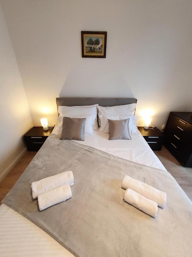 אומיס Apartment Zadoda מראה חיצוני תמונה