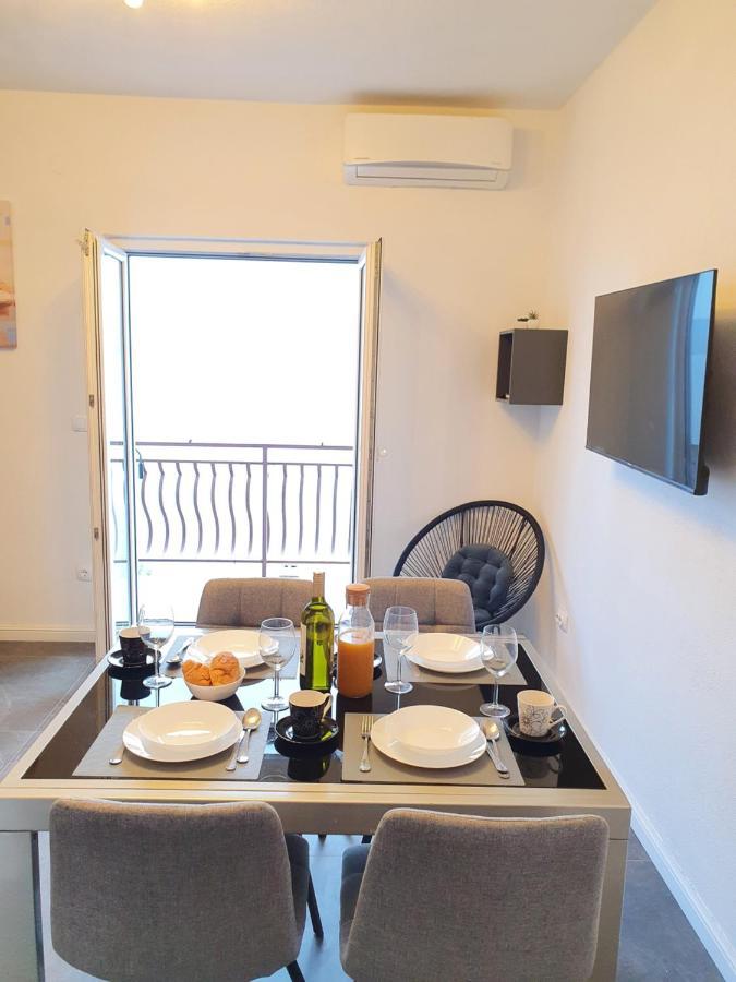 אומיס Apartment Zadoda מראה חיצוני תמונה