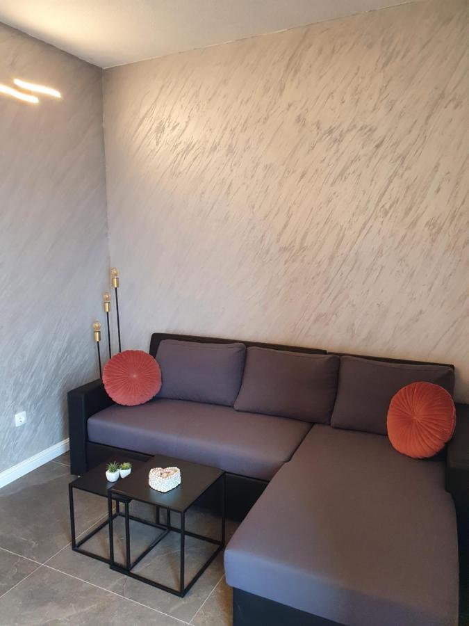 אומיס Apartment Zadoda מראה חיצוני תמונה